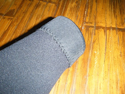 ジャージ用補修布がはがれていたのでミシンで縫った